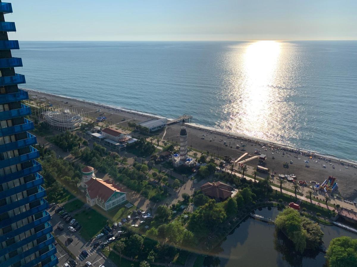 Orbi City Land Apartamento Batumi Exterior foto
